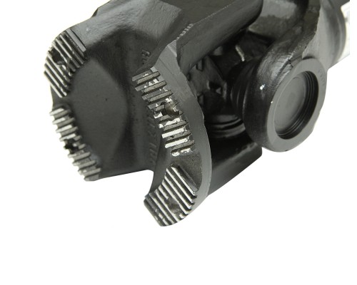 Вал карданный КАМАЗ переднего моста (4 отверстия) L=1285мм увеличенный ресурс УКД