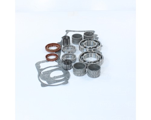 Ремкомплект ГАЗ-3309, 33104 КПП (подшипники, прокладки, сальники) PRAVT