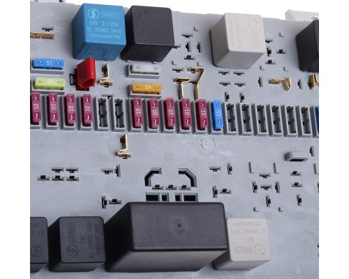 Блок предохранителей SHACMAN SHAANXI F3000 OE