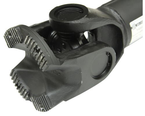 Вал карданный КАМАЗ переднего моста (4 отверстия) L=1305мм увеличенный ресурс УКД