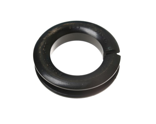 Втулка КАМАЗ жгутов электропроводки проходная d=41/43мм,  h=8мм,  H=17.5мм ROSTAR