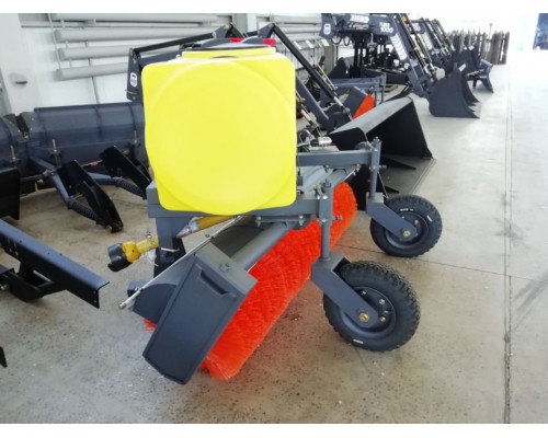 Щетка коммунальная МТЗ-80, 82, 1221, LOVOL-804 колеса 5.00х10,  с баком для воды (500л) С/О САЛЬСК