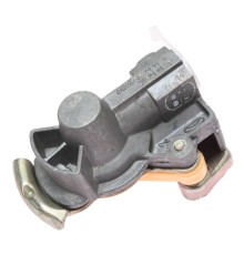 Головка соединительная тормозной системы прицепа 16мм (груз.авто) желтая с клапаном БЕЛОМО