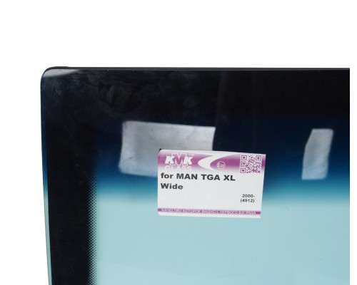 Стекло ветровое MAN TGA XL SINOTRUK SITRAK C7H (00-) широкое зеленое с полосой (2251х882) KMK
