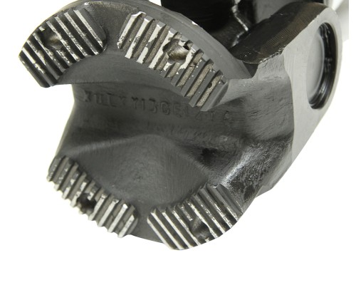 Вал карданный КАМАЗ заднего моста (4 отверстия) L=709мм увеличенный ресурс УКД