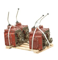 КПП МТЗ-82 (центр.упр) без привода ГХУ,  электростартер ОАО МТЗ