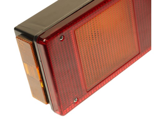 Фонарь задний КАМАЗ, МАЗ, УРАЛ правый со жгутом (вилка СЦАЗ) и боковым габ.фонарем (без лампы) РУДЕНСК