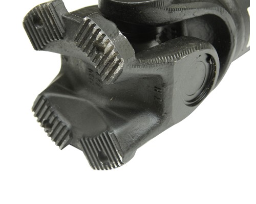 Вал карданный КАМАЗ среднего моста (4 отверстия,  торцевые шлицы) L=1425мм увеличенный ресурс УКД