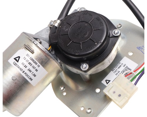 Стеклоочиститель КАМАЗ-ЕВРО 3-х щеточный AVTOPRIBOR (ОАО КАМАЗ)