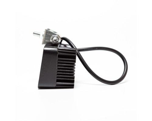 Фара рабочего света прямоугольная 110х81х52 9Вт 3 светодиода направленный свет AVTOELECTRICA