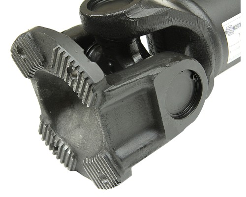 Вал карданный КАМАЗ среднего моста (4 отверстия,  торцевые шлицы) L=1322мм увеличенный ресурс УКД