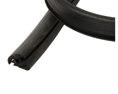 Уплотнитель стекла МАЗ ветрового ЗАО АМКОДОР-ЭЛАСТОМЕР