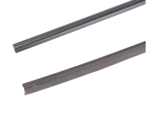 Уплотнитель SITRAK HOWO стекла ветрового OE