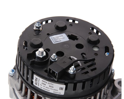 Генератор КАМАЗ, МАЗ дв.740 ЕВРО-2, ЯМЗ-658 поликлиновой шкив, монокронштейн 28В 90А ELTRA