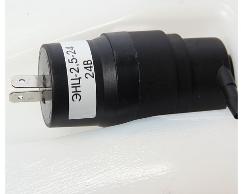 Бачок омывателя КАМАЗ, ЗИЛ, УРАЛ 24V 2л в сборе ПОЛИМЕР