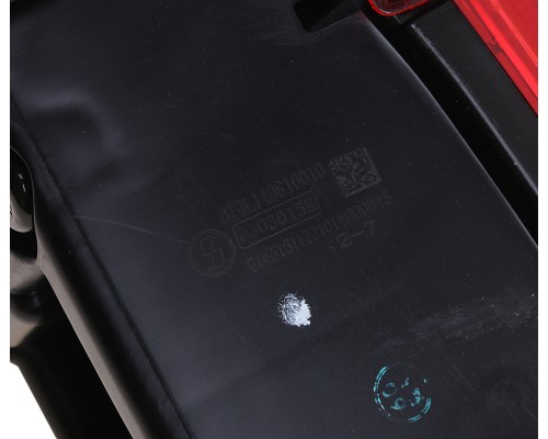 Фонарь задний SHACMAN SHAANXI X6000 правый OE