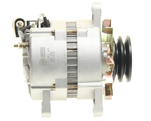 Генератор КАМАЗ, МАЗ дв.ЯМЗ-236, 238, КАМАЗ-740 28В 50А AVTOELECTRICA