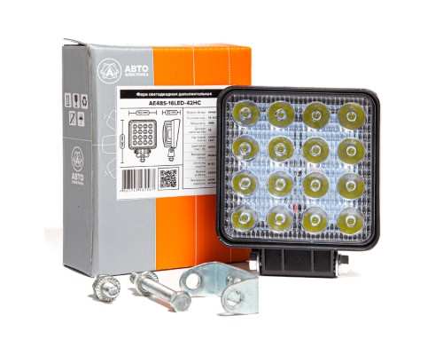 Фара рабочего света квадратная 110х140х42 48Вт 16 светодиодов направленный свет AVTOELECTRICA