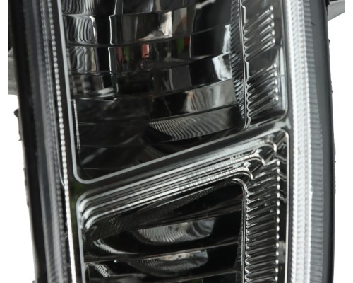 Фара SITRAK HOWO противотуманная правая OE