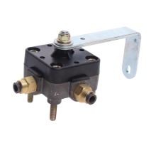 Кран DONGFENG уровня пола кабины правый OE