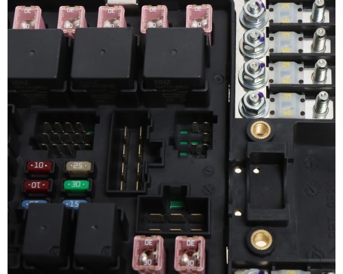 Блок DONGFENG GX реле и предохранителей OE